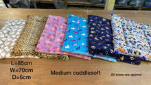 Load image into Gallery viewer, Cuddlesoft Fleece Beds
